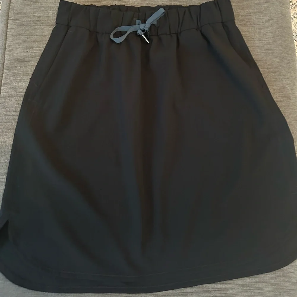 Lululemon Athletica Black on the Fly Skirt for Casual Wear size 8 - Picture 9 of 10